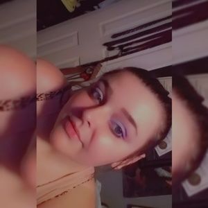 Meet your Posher, Emilie